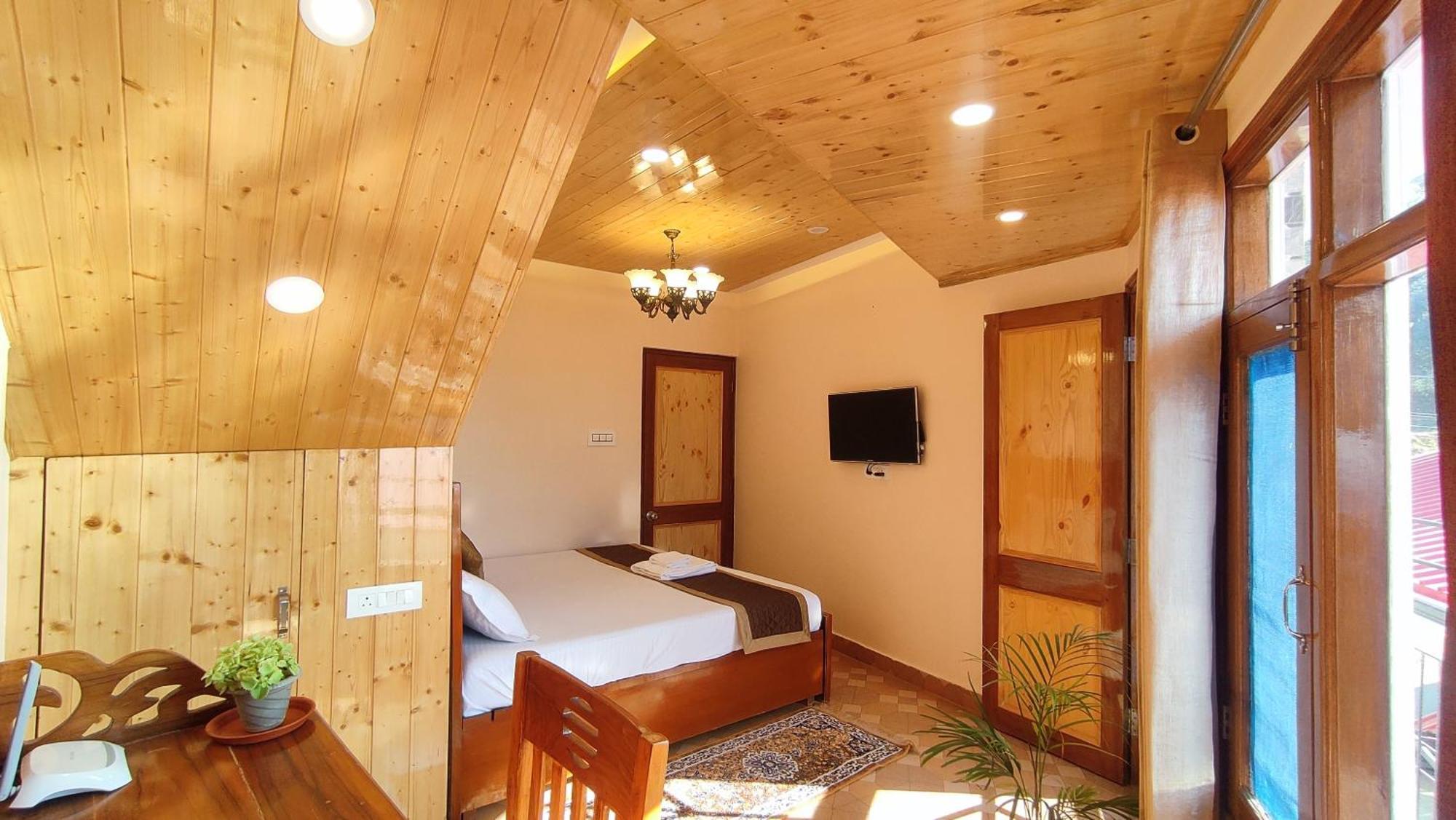 Vintage Woods Inn Shimla Exterior photo