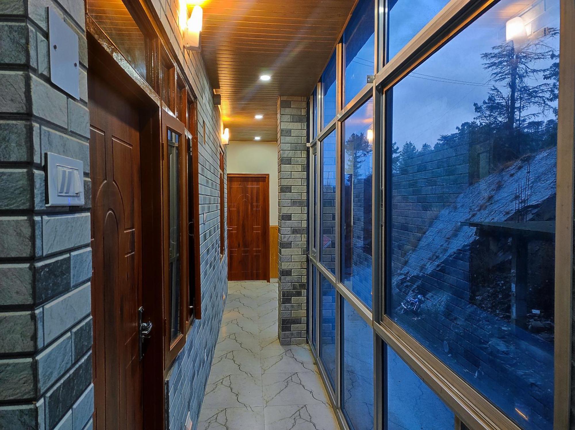 Vintage Woods Inn Shimla Exterior photo